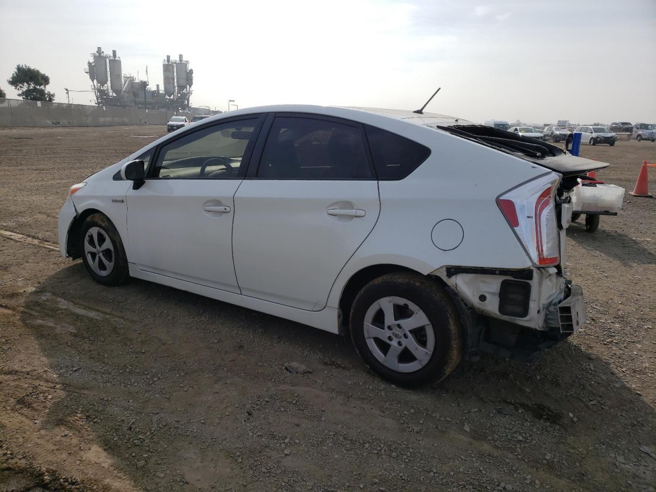 Image 2 of 2014 TOYOTA PRIUS  2014 with VIN JTDKN3DU3E1744718