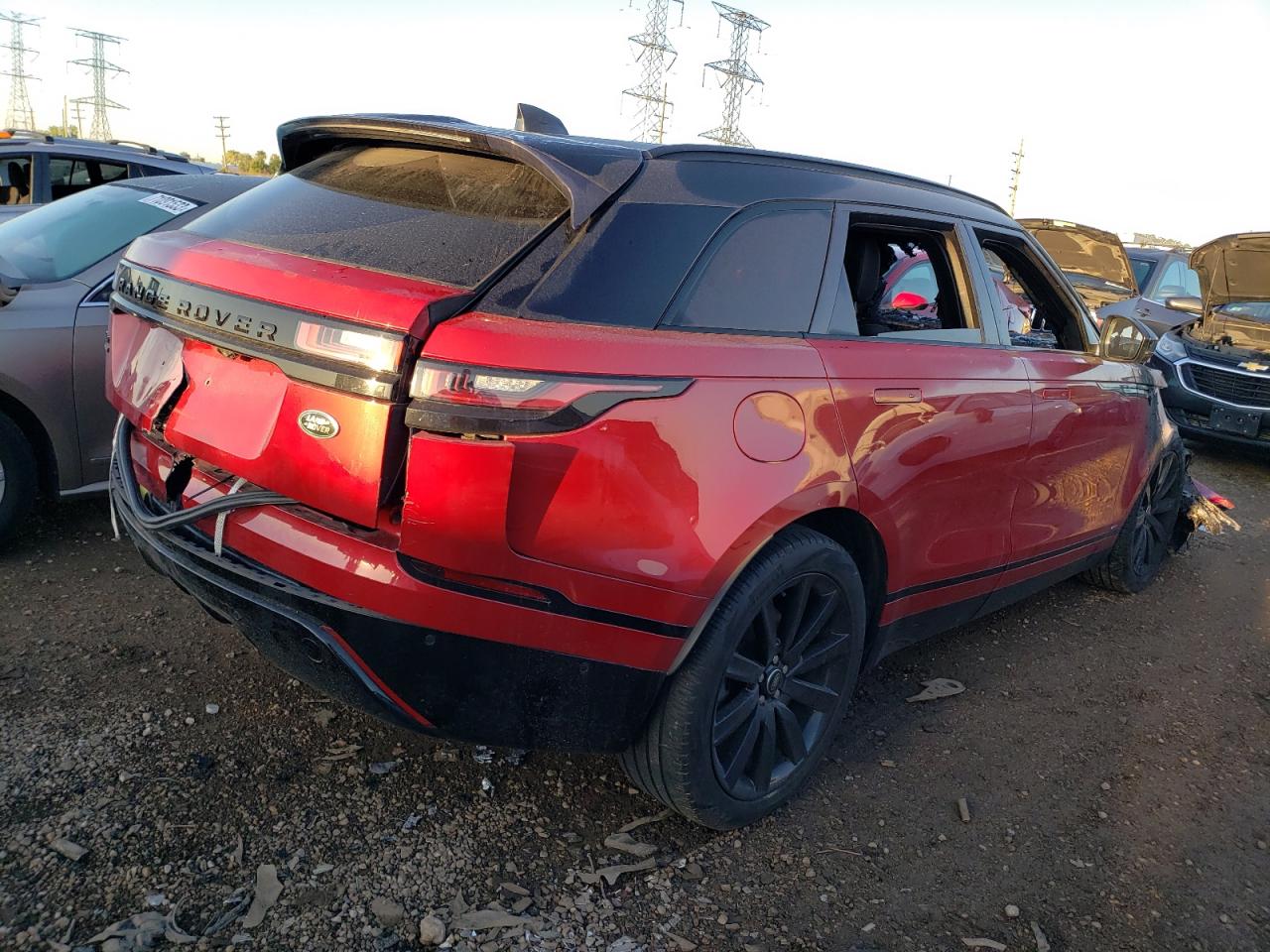 Image 3 of 2019 LAND ROVER RANGE ROVER VELAR R-DYNAMIC SE 2019 with VIN SALYL2EX6KA783309