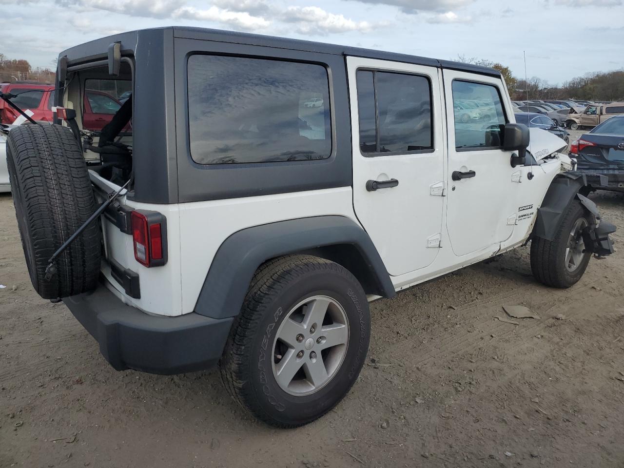 Image 3 of 2016 JEEP WRANGLER UNLIMITED SPORT 2016 with VIN 1C4BJWDG3GL104443