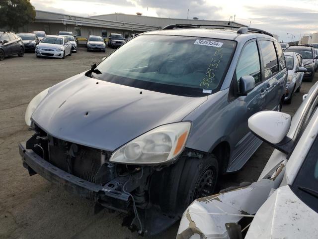 Image 1 of 2004 TOYOTA SIENNA XLE 2004 with VIN 5TDBA22C34S007424
