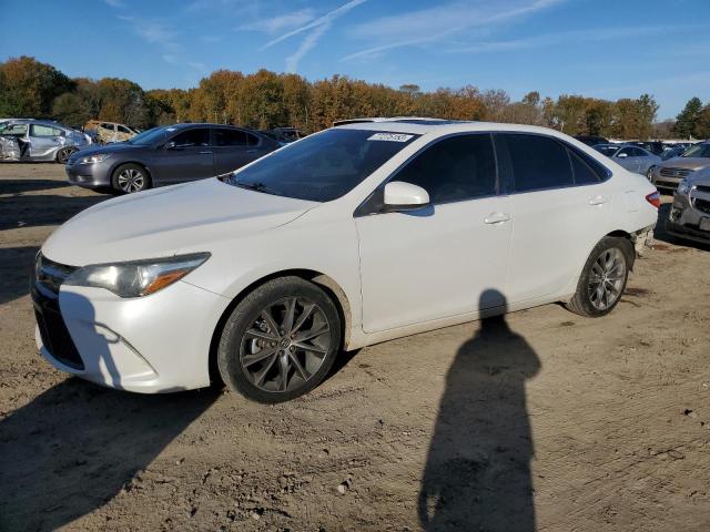 Obraz 1 z 2015 TOYOTA CAMRY LE 2015 z VIN 4T1BF1FK3FU924354