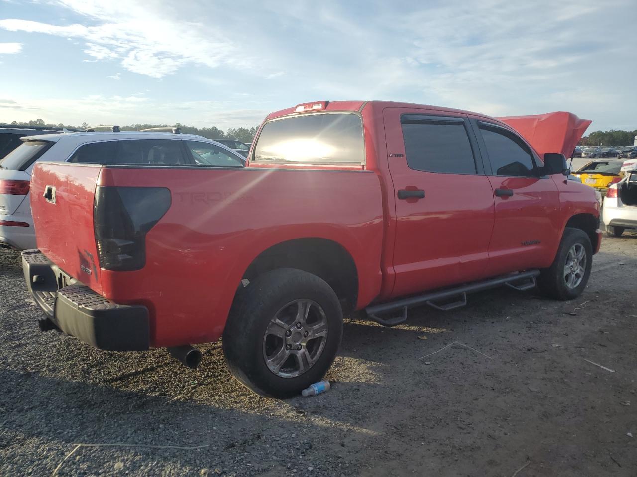Image 3 of 2011 TOYOTA TUNDRA CREWMAX SR5 2011 with VIN 5TFEY5F11BX112408