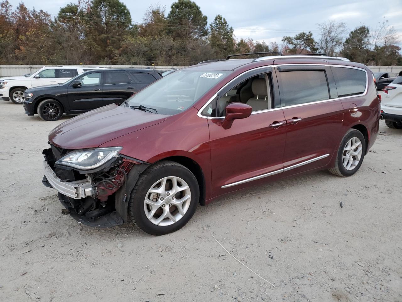 Изображение 2017 CHRYSLER PACIFICA TOURING L PLUS 2017