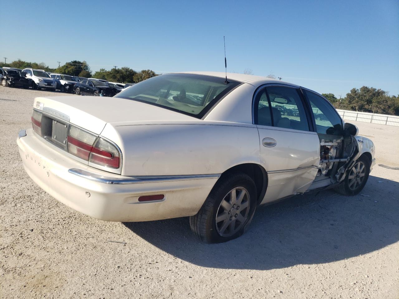 Obraz 3 z 2005 BUICK PARK AVENUE  2005 z VIN 1G4CW54KX54103460