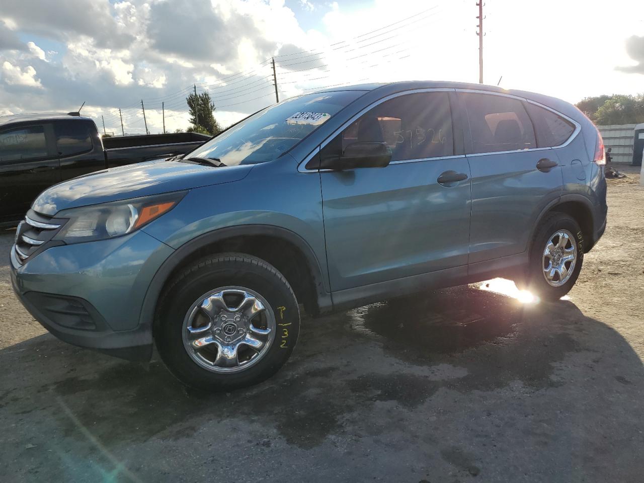 Image 1 of 2014 HONDA CR-V LX 2014 with VIN 5J6RM3H32EL010038