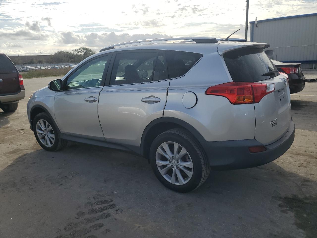 Obraz 2 z 2013 TOYOTA RAV4 LIMITED 2013 z VIN 2T3DFREV1DW101493