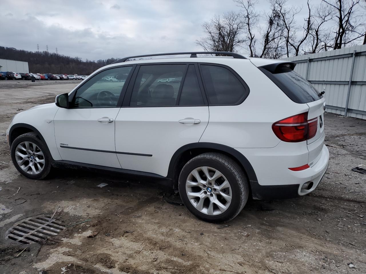 Image 2 of 2012 BMW X5 XDRIVE35I 2012 with VIN 5UXZV4C55CL749384