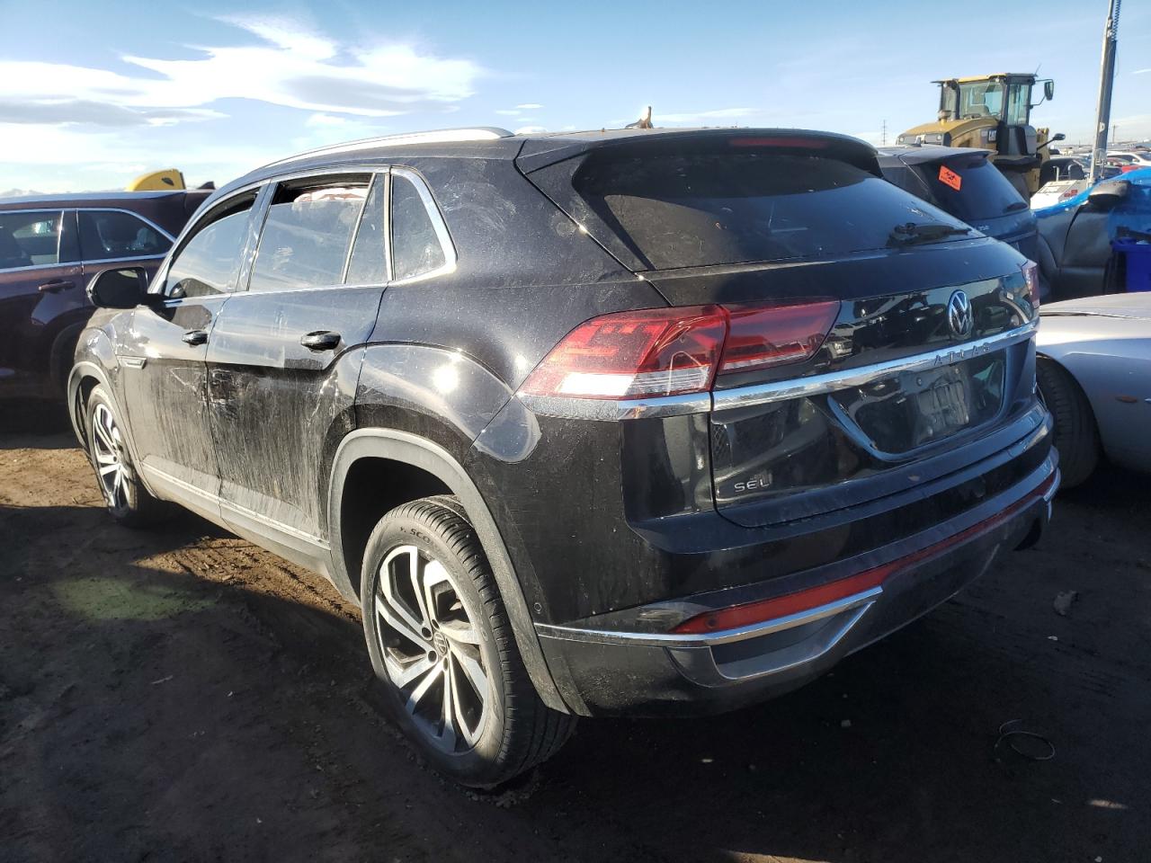 Obraz 2 z 2021 VOLKSWAGEN ATLAS CROSS SPORT SEL PREMIUM 2021 z VIN 1V2TC2CA7MC203359