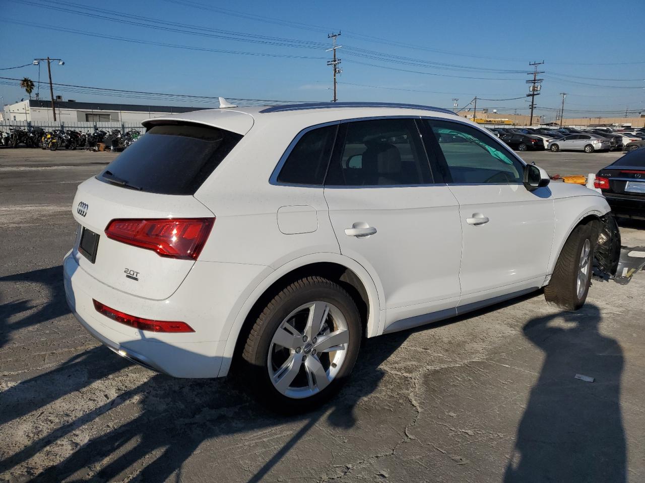 Obraz 3 z 2018 AUDI Q5 PREMIUM PLUS 2018 z VIN WA1BNAFY2J2054963
