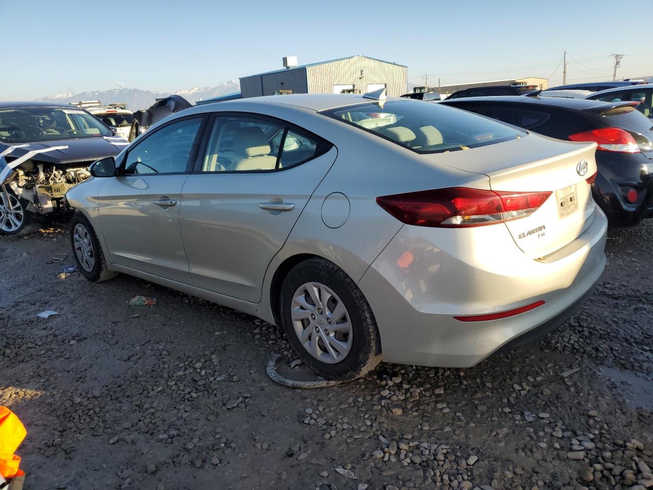 Obraz 2 z 2017 HYUNDAI ELANTRA SE 2017 z VIN 5NPD74LF1HH089659