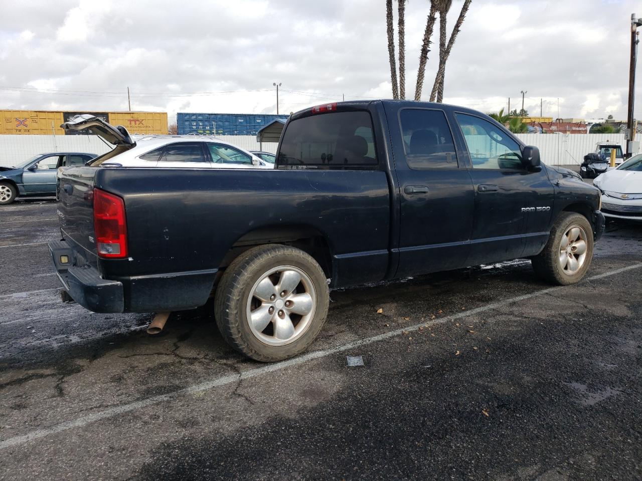 Image 3 of 2003 DODGE RAM 1500 ST 2003 with VIN 1D7HA18N93S173083