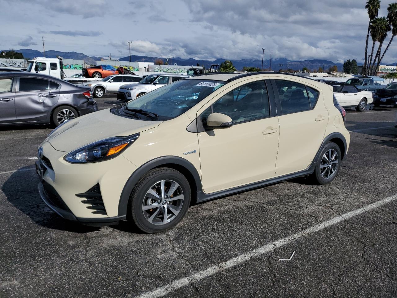 Изображение 2018 TOYOTA PRIUS C  2018