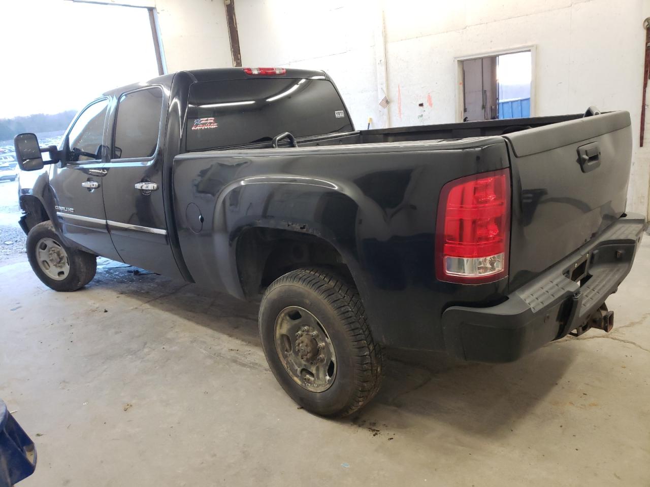 Изображение 2 2011 GMC SIERRA K2500 DENALI 2011 с VIN 1GT125C8XBF125665