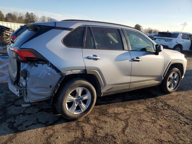 Obraz 3 z 2021 TOYOTA RAV4 XLE 2021 z VIN 2T3P1RFV8MW140513