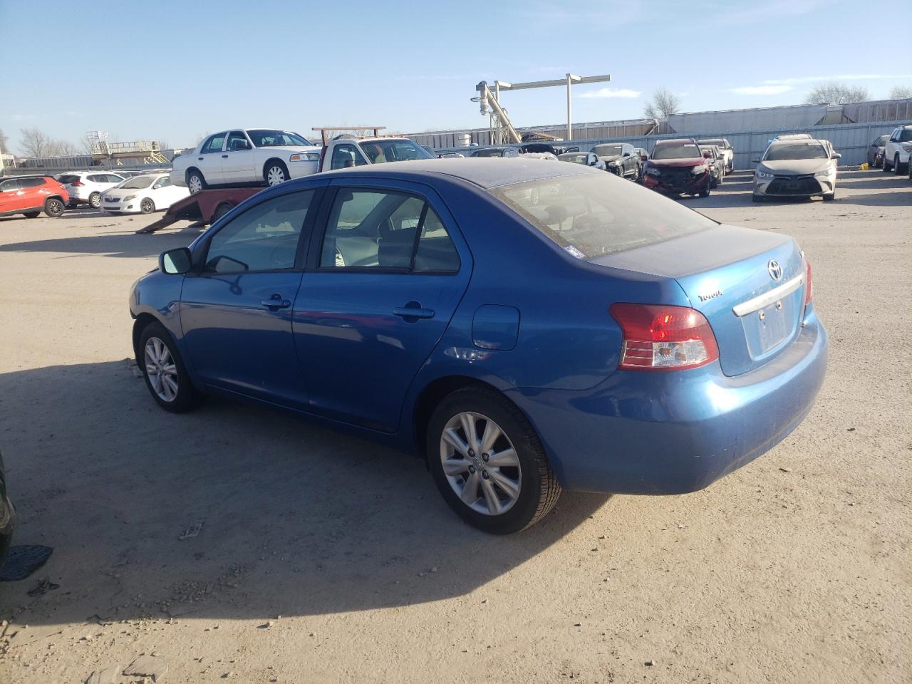 Obraz 2 z 2009 TOYOTA YARIS  2009 z VIN JTDBT903191344135