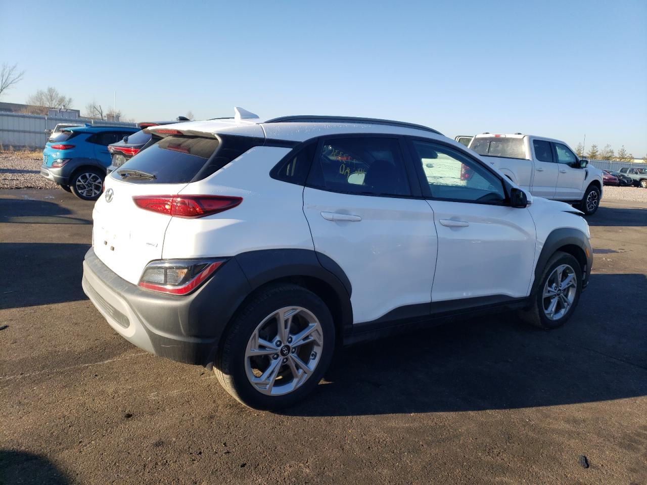 Obraz 3 z 2022 HYUNDAI KONA SEL 2022 z VIN KM8K3CAB6NU896009