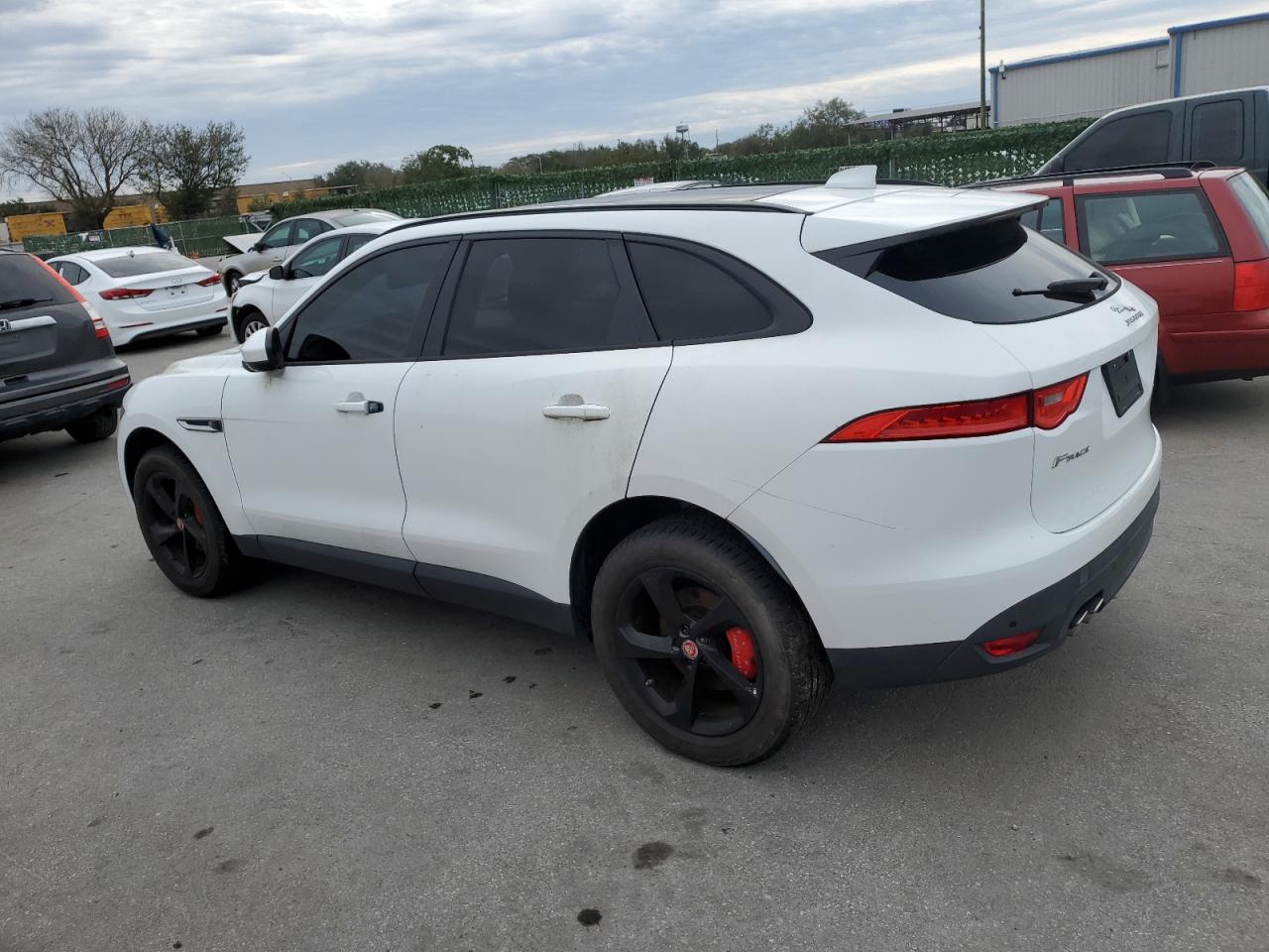 Obraz 2 z 2017 JAGUAR F-PACE PREMIUM 2017 z VIN SADCJ2BN7HA492521