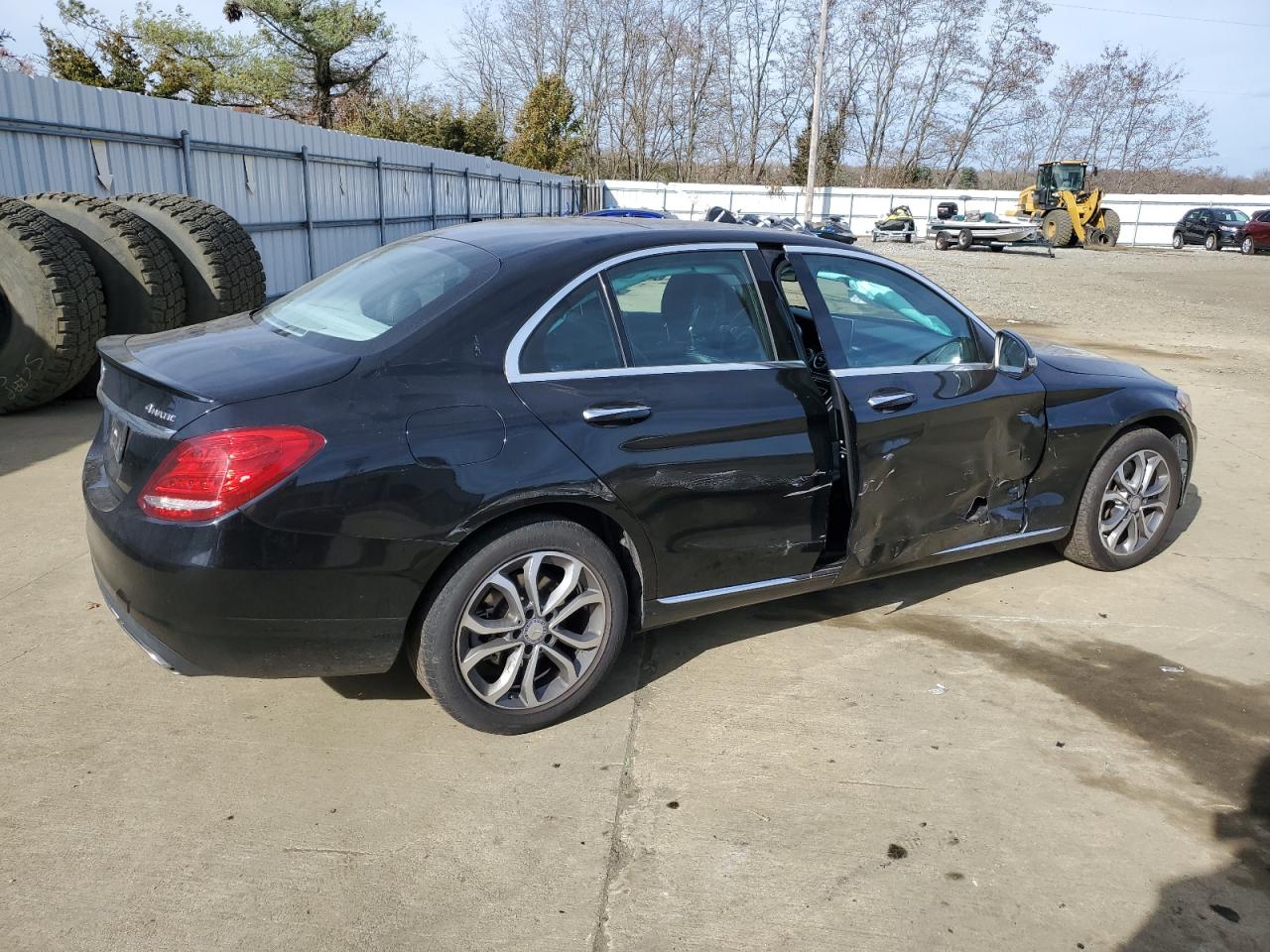 Image 3 of 2017 MERCEDES-BENZ C 300 4MATIC 2017 with VIN 55SWF4KB8HU208282