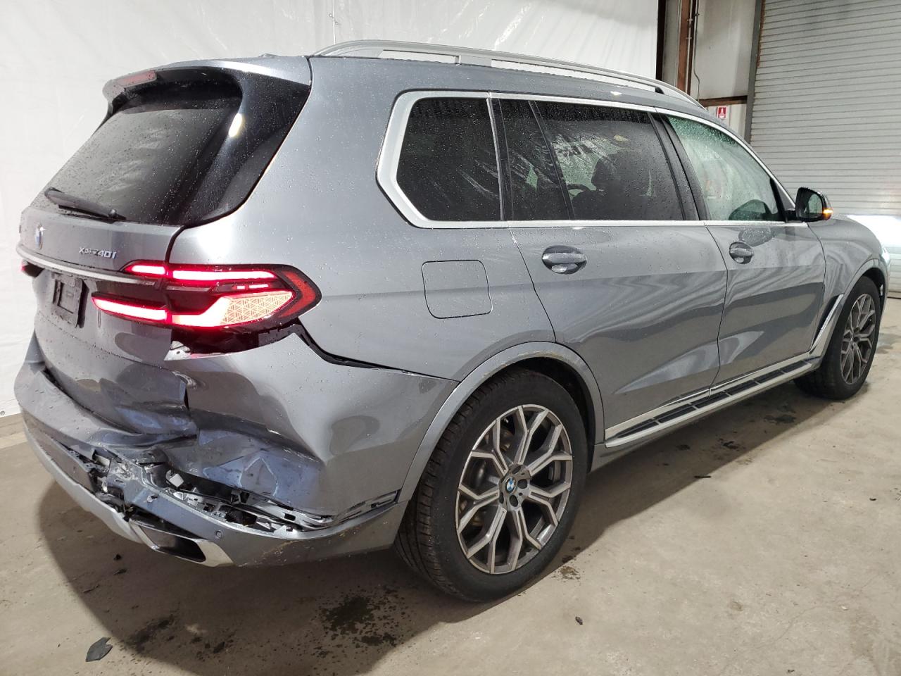 Image 3 of 2024 BMW X7 XDRIVE40I 2024 with VIN 5UX23EM06R9T72442