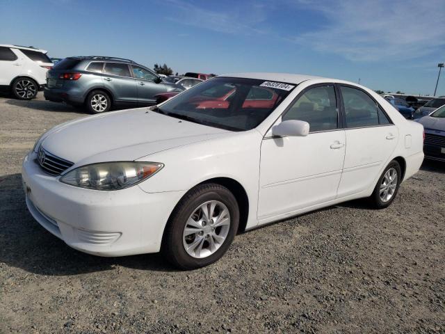 Image 1 of 2005 TOYOTA CAMRY LE 2005 with VIN 4T1BF32K85U090498