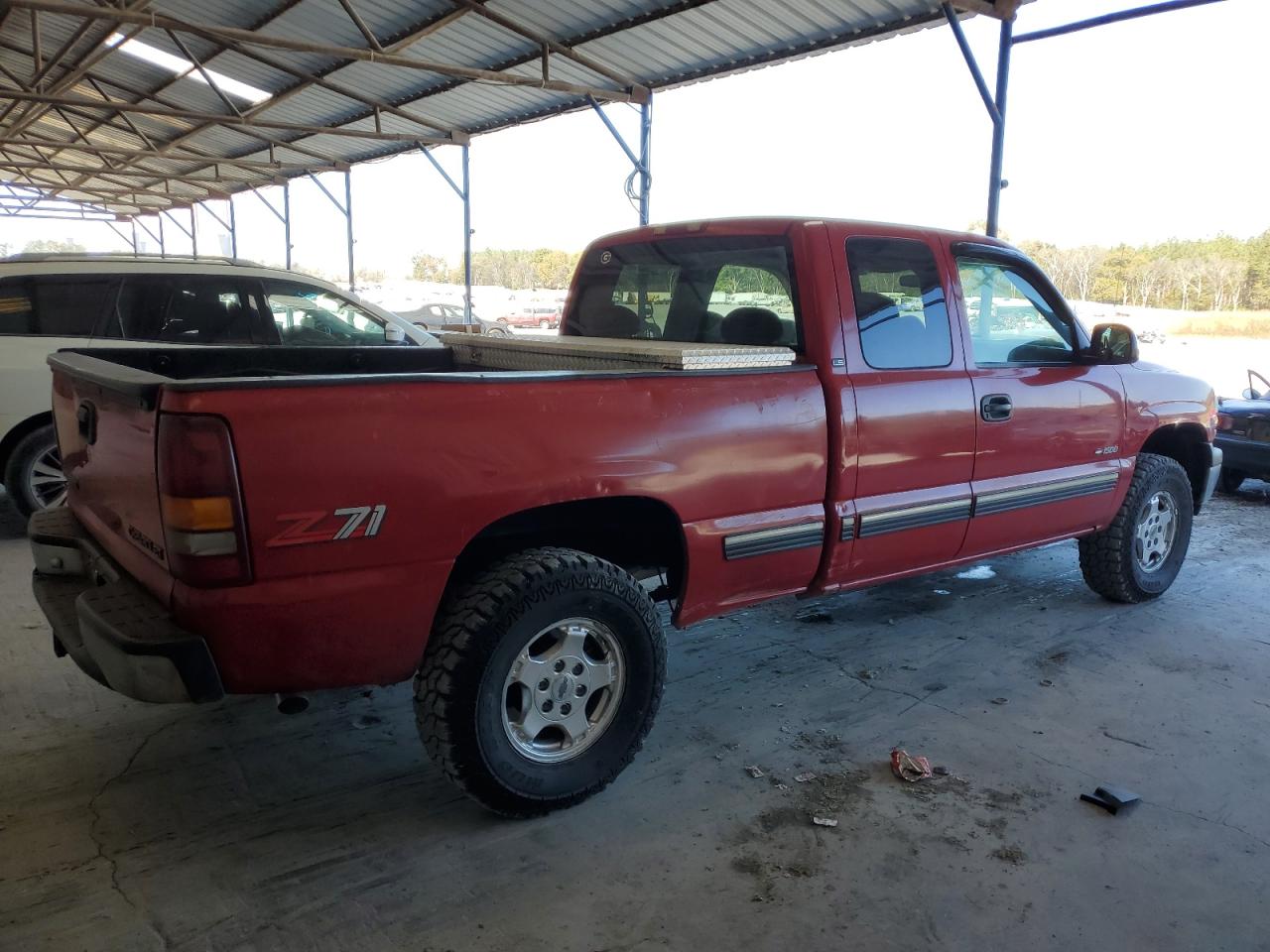 Obraz 3 z 1999 CHEVROLET SILVERADO K1500 1999 z VIN 1GCEK19TXXE137351