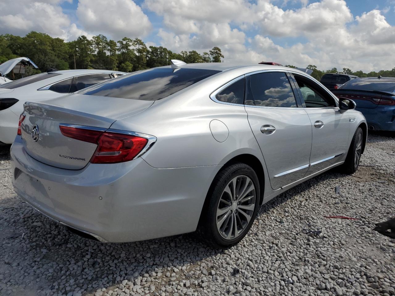 Image 3 of 2017 BUICK LACROSSE ESSENCE 2017 with VIN 1G4ZP5SS1HU210220