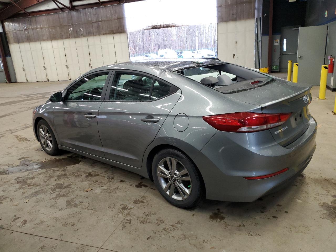 Изображение 2 2017 HYUNDAI ELANTRA SE 2017 с VIN KMHD84LF7HU075778