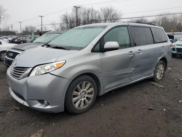 Image 1 of 2014 TOYOTA SIENNA XLE 2014 with VIN 5TDDK3DCXES091882