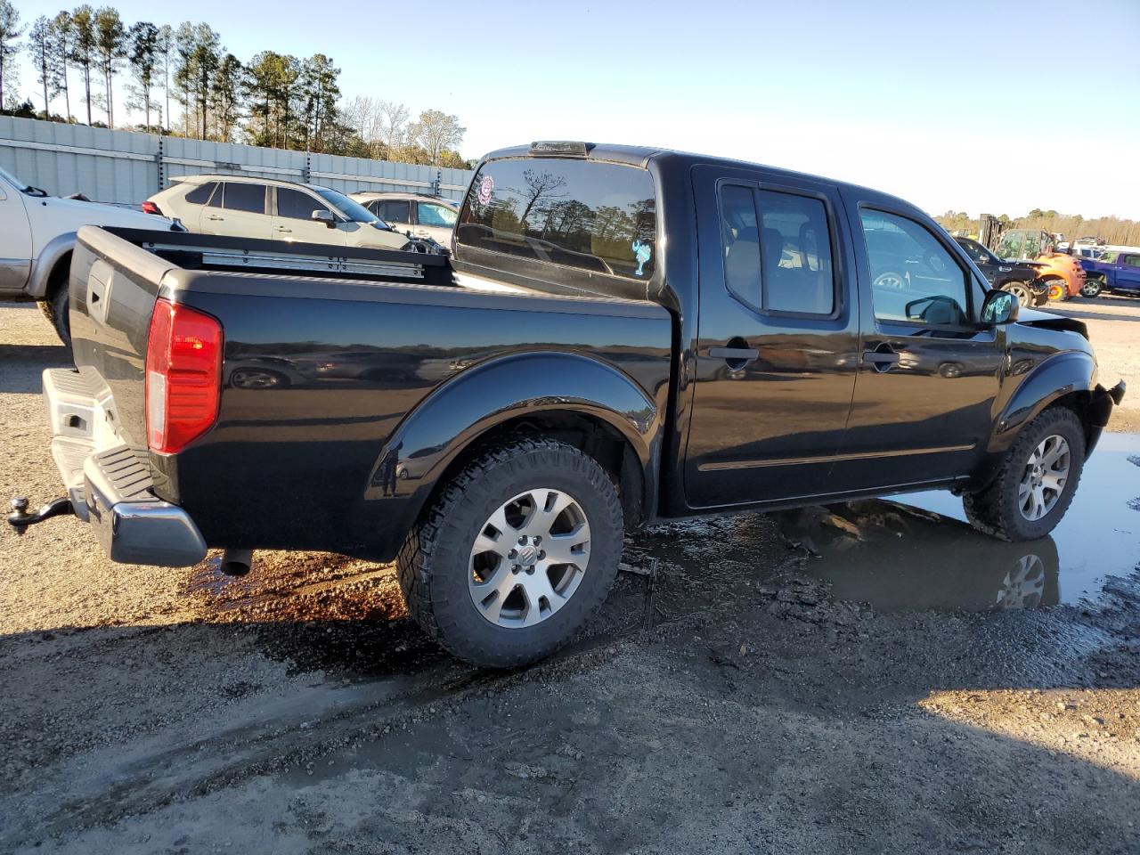 Image 3 of 2012 SUZUKI EQUATOR SPORT 2012 with VIN 5Z61D0ER2CC412098