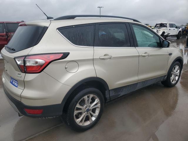Image 3 of 2017 FORD ESCAPE SE 2017 with VIN 1FMCU0GDXHUC34026