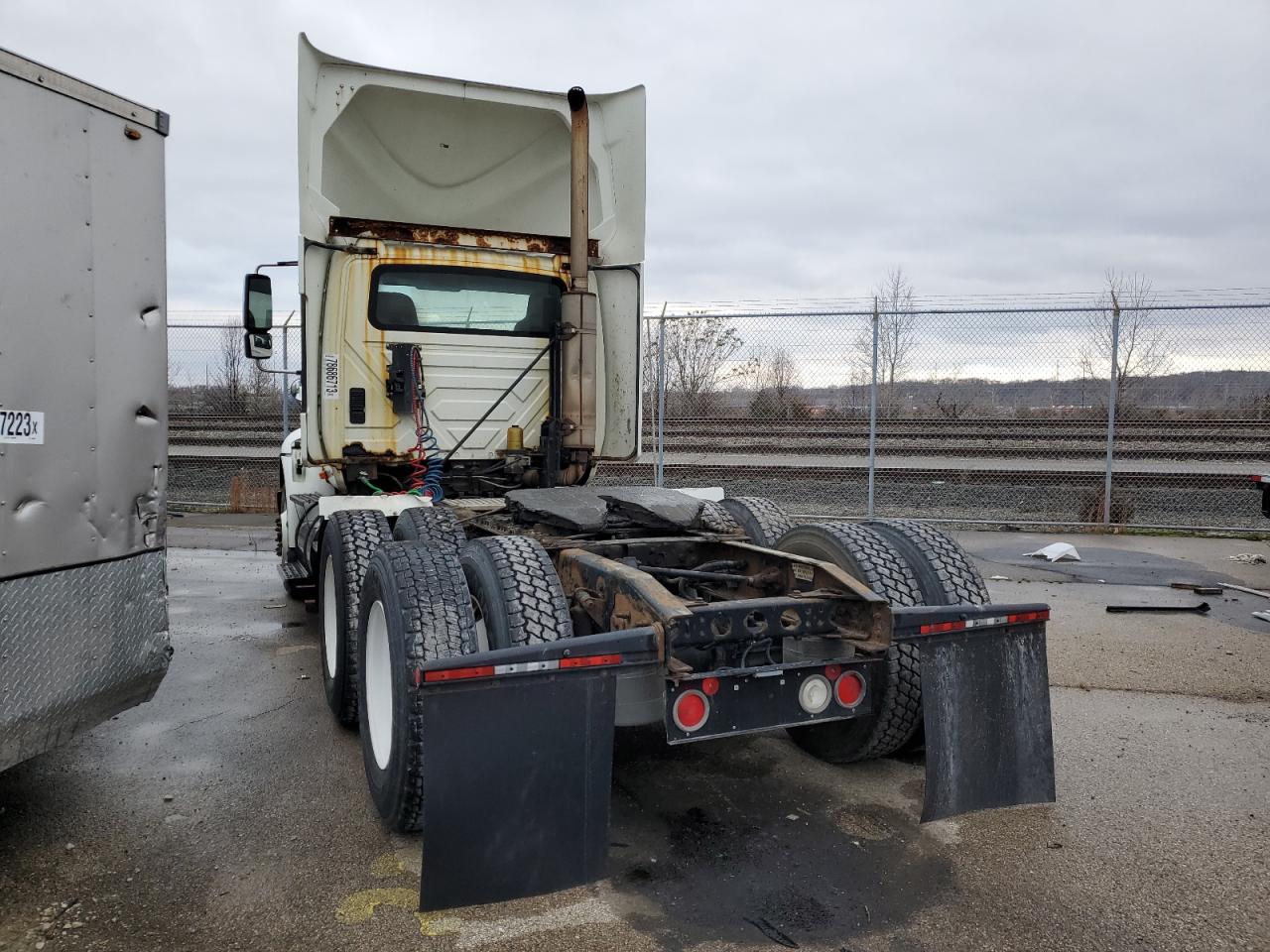Obraz 3 z 2007 INTERNATIONAL 8000 8600 2007 z VIN 1HSHXAHR17J394370