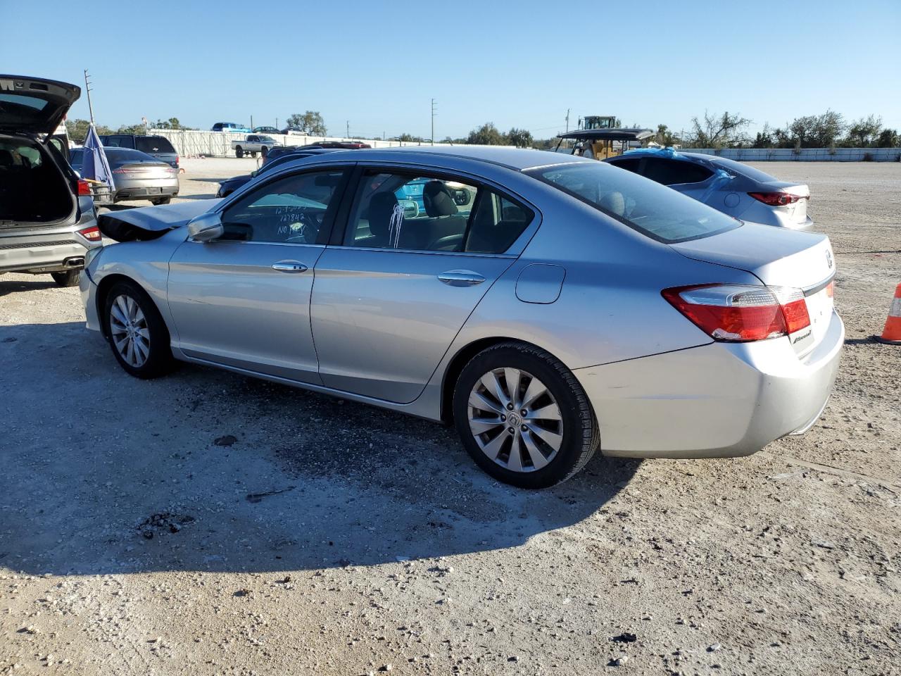 Obraz 2 z 2013 HONDA ACCORD EX 2013 z VIN 1HGCR2F70DA108543