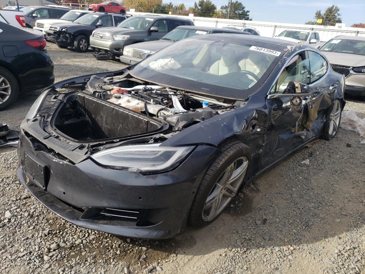 Изображение 1 2018 TESLA MODEL S  2018 с VIN 5YJSA1E22JF285311