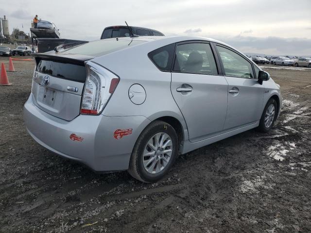 Image 3 of 2015 TOYOTA PRIUS PLUG-IN  2015 with VIN JTDKN3DP7F3067981