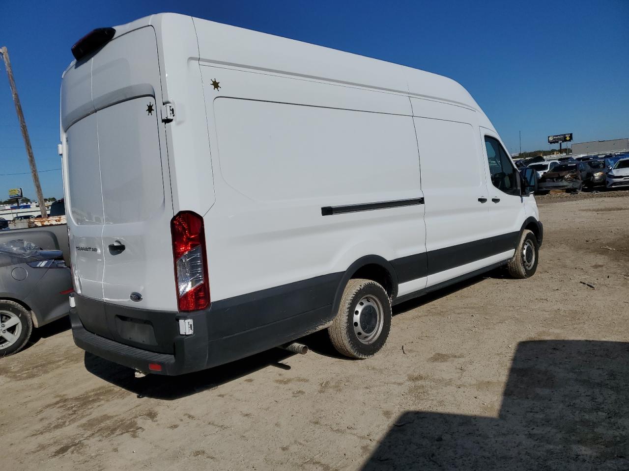 Изображение 3 2022 FORD TRANSIT T-350 2022 с VIN 1FTBW3X81NKA32522