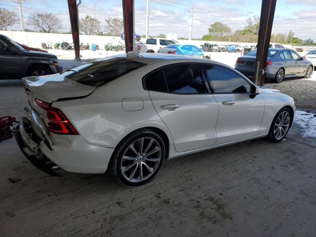 Obraz 3 z 2020 VOLVO S60 T5 MOMENTUM 2020 z VIN 7JR102FK2LG030977