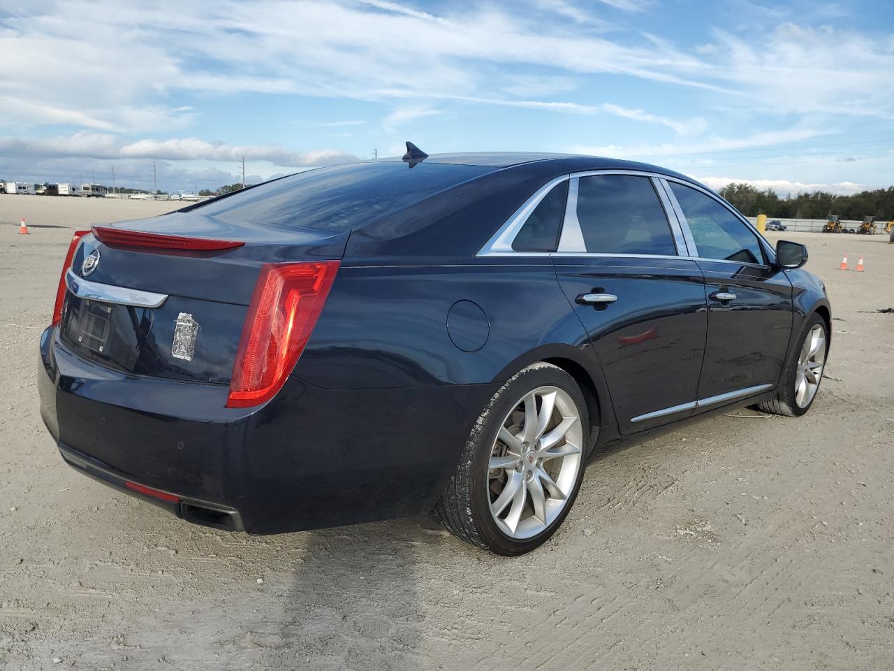 Obraz 3 z 2013 CADILLAC XTS PREMIUM COLLECTION 2013 z VIN 2G61S5S3XD9140381