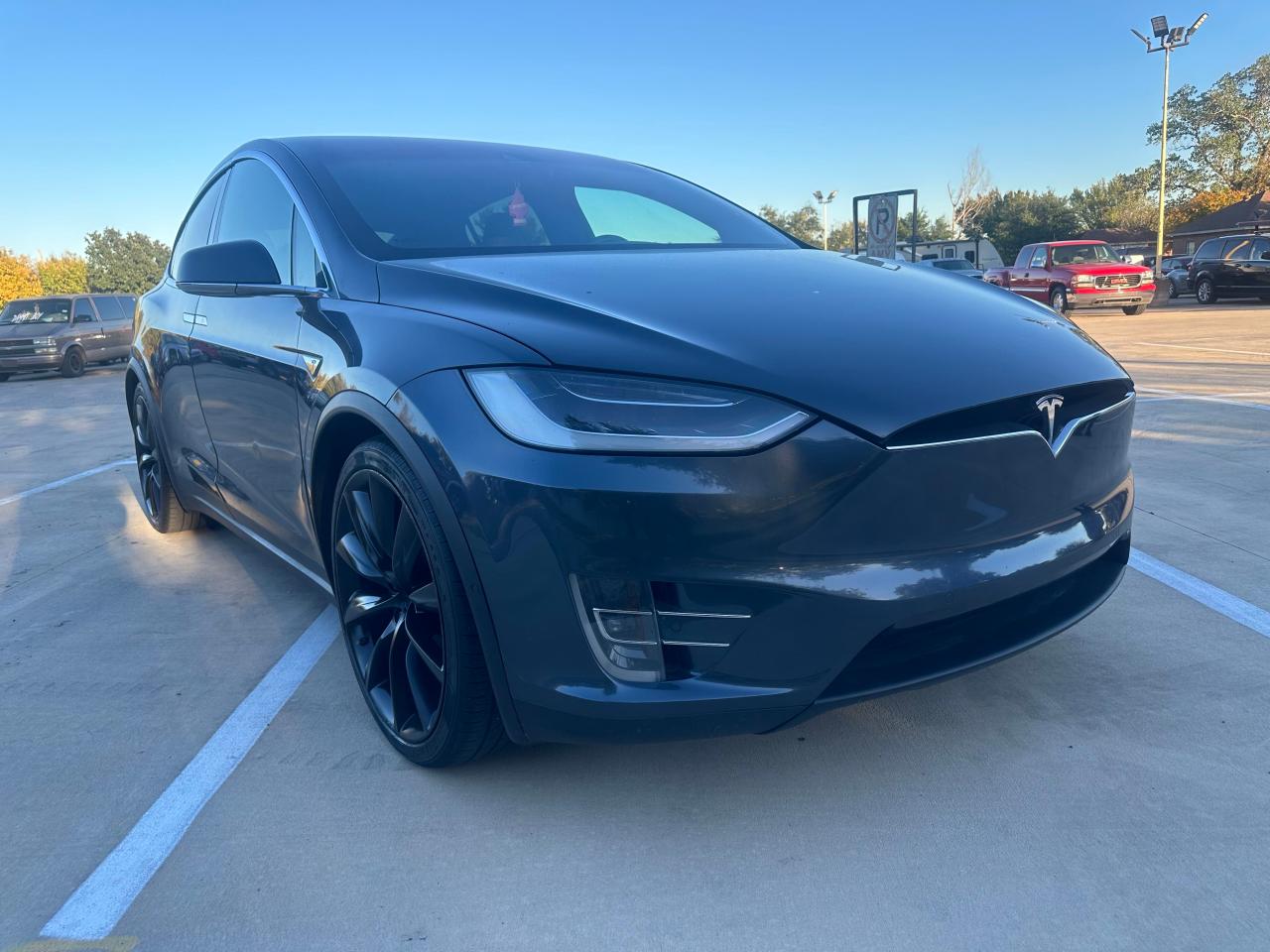 Изображение 1 2016 TESLA MODEL X  2016 с VIN 5YJXCBE24GF010909