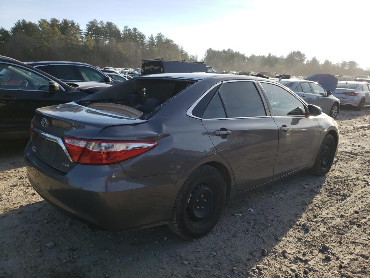 Image 3 of 2015 TOYOTA CAMRY LE 2015 with VIN 4T1BF1FK1FU107335
