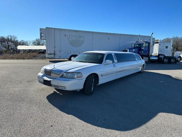 Image 2 of 2006 LINCOLN TOWN CAR EXECUTIVE 2006 with VIN 1L1FM88W26Y630583