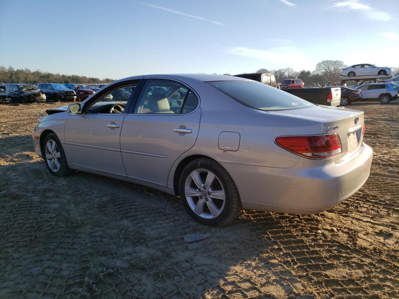 Image 2 of 2005 LEXUS ES 330 2005 with VIN JTHBA30G155093169