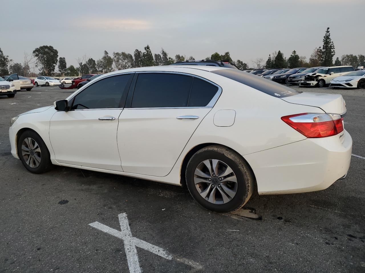 Изображение 2 2014 HONDA ACCORD LX 2014 с VIN 1HGCR2F3XEA233242