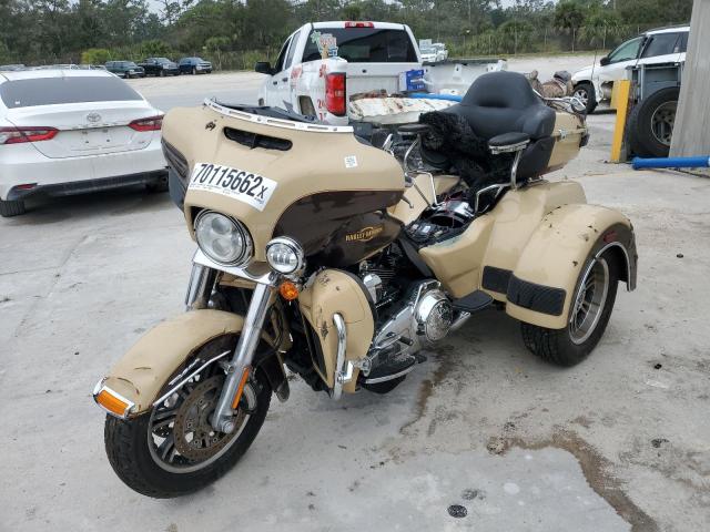 Obraz 2 z 2014 HARLEY-DAVIDSON FLHTCUTG TRI GLIDE ULTRA 2014 z VIN 1HD1MAL14EB851148