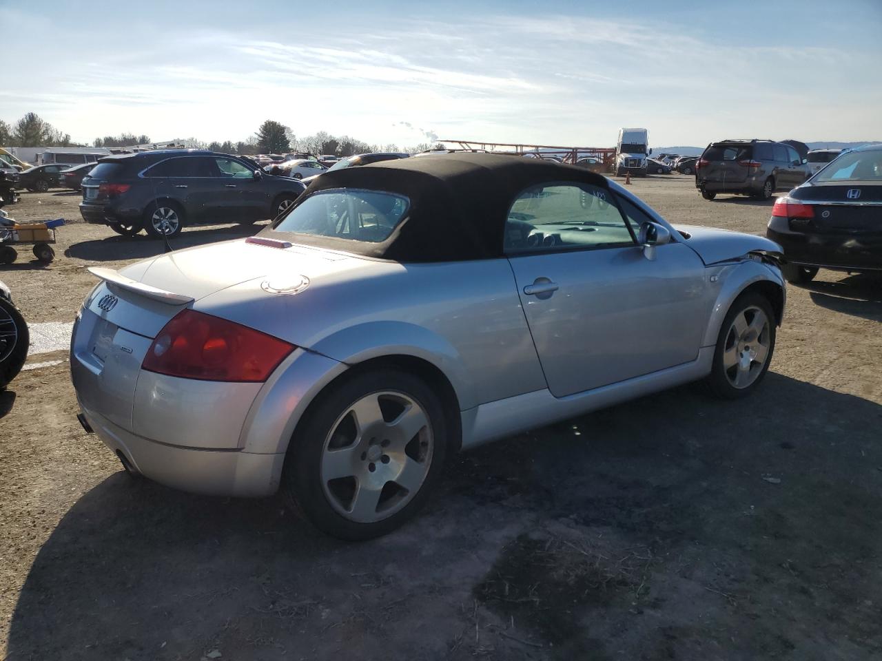 Obraz 3 z 2002 AUDI TT QUATTRO 2002 z VIN TRUUT28N321011954