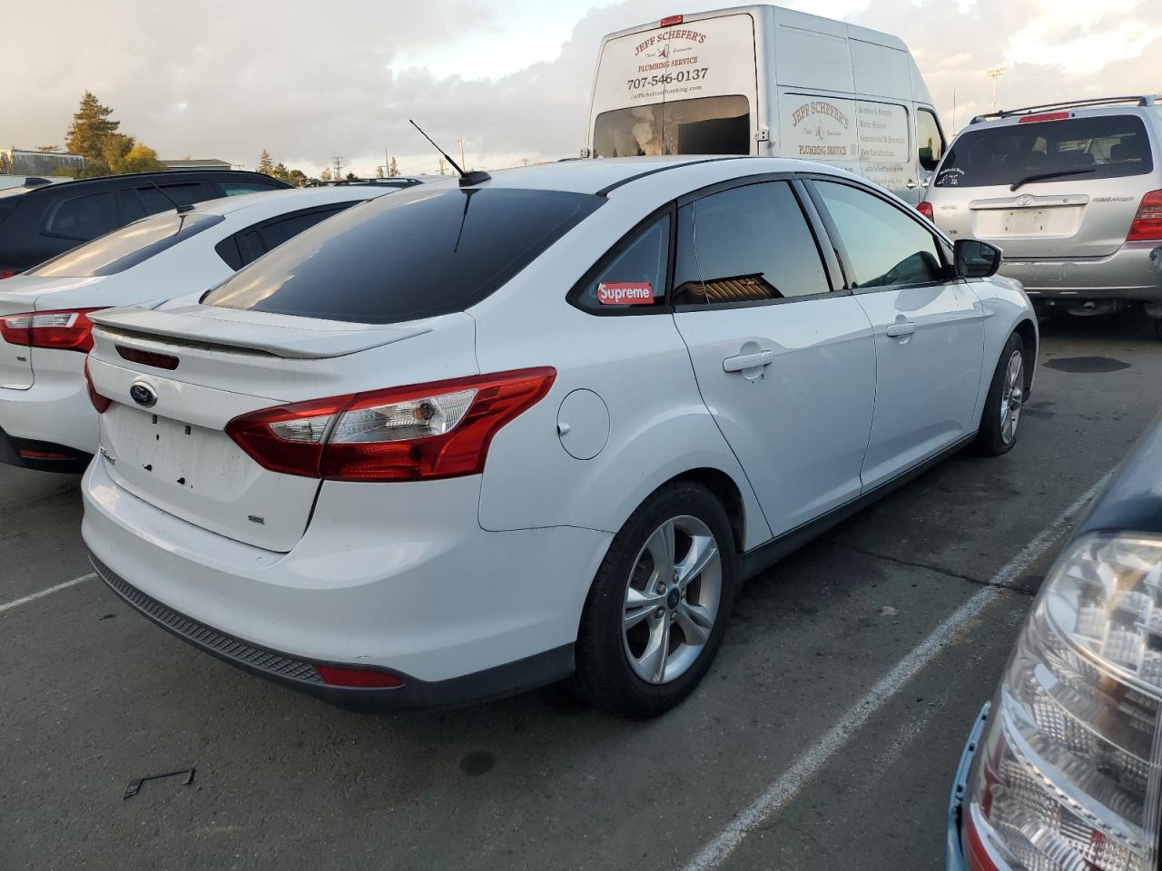 Image 3 of 2014 FORD FOCUS SE 2014 with VIN 1FADP3F28EL341794