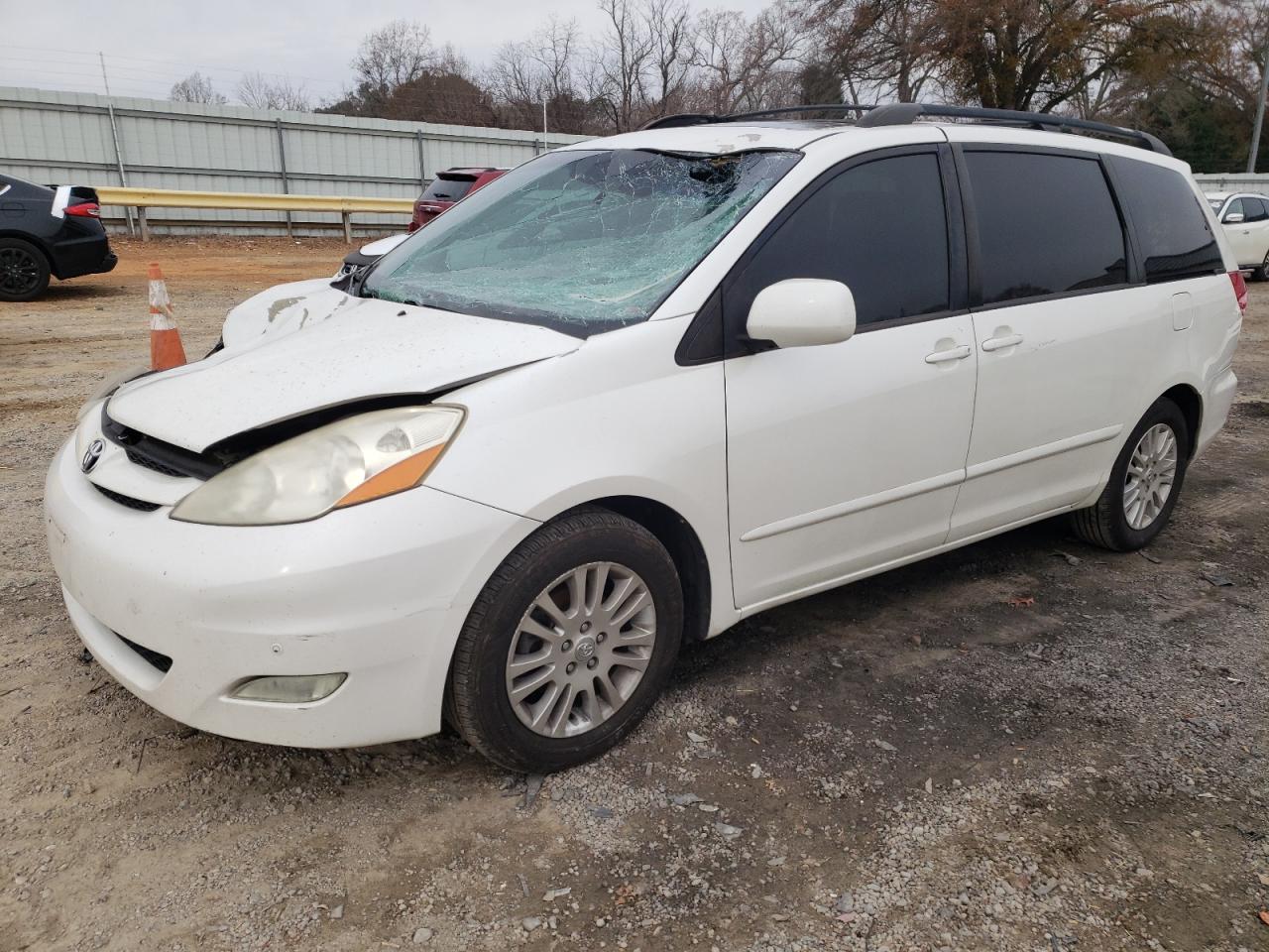 Obraz 2010 TOYOTA SIENNA XLE 2010