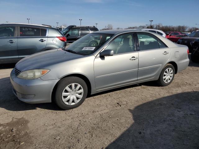 Obraz 1 z 2005 TOYOTA CAMRY LE 2005 z VIN 4T1BE32K95U604815