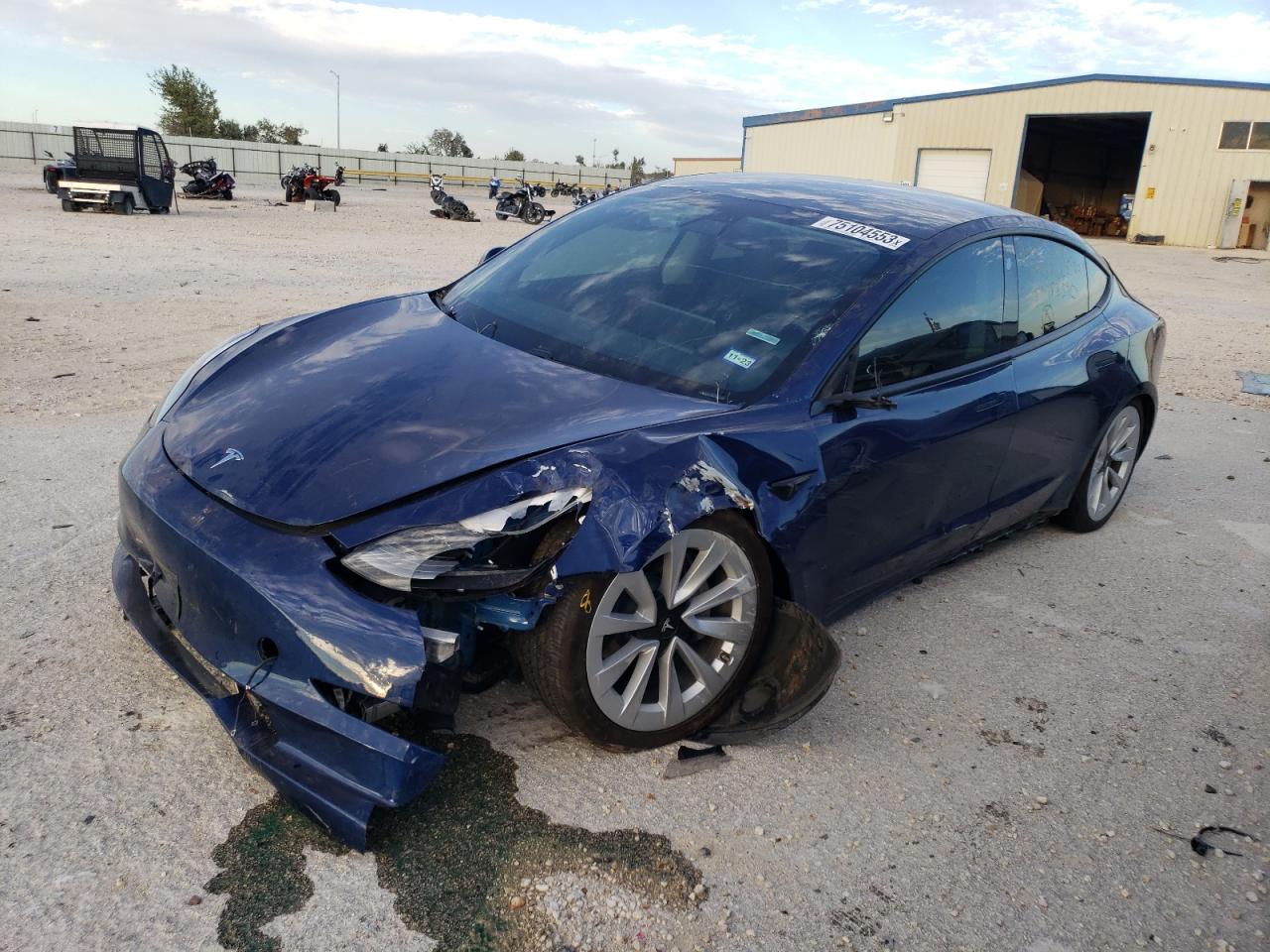 Изображение 2021 TESLA MODEL 3  2021