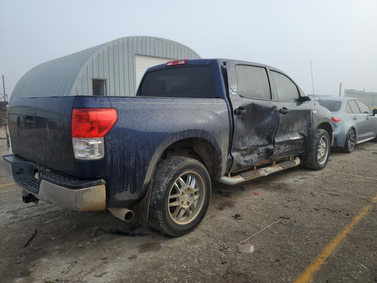 Image 3 of 2012 TOYOTA TUNDRA CREWMAX SR5 2012 with VIN 5TFDW5F15CX212191