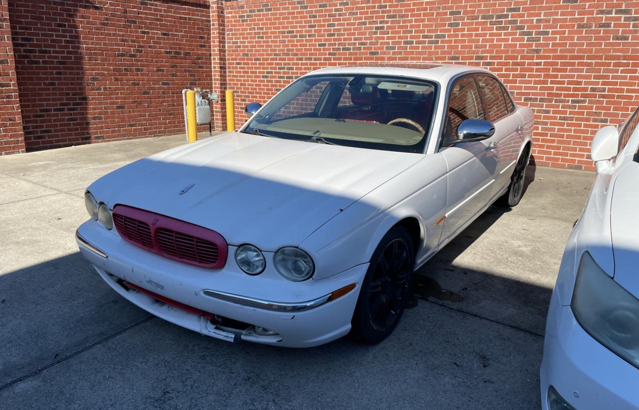 Obraz 2 z 2004 JAGUAR VANDENPLAS  2004 z VIN SAJWA74C74SG21531